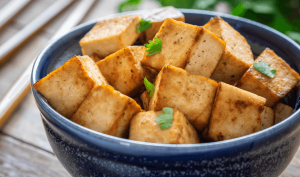 DIA MUNDIAL DO VEGANISMO: MEXIDO DE TOFU COM LEGUMES